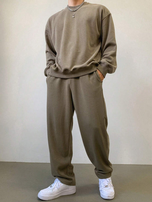 LIVAA Men's Tracksuit Set | Sweater & Pants