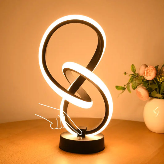 Elara - Chic Adjustable Brightness Lamp