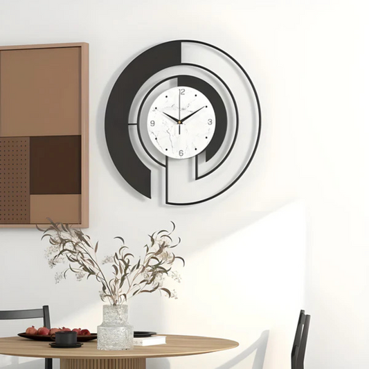 Elegant Minimalist Clock: A Touch of Serenity