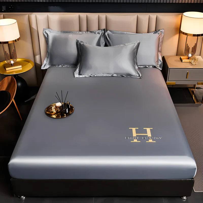 Elarinthe - Luxurious Satin Duvet Cover