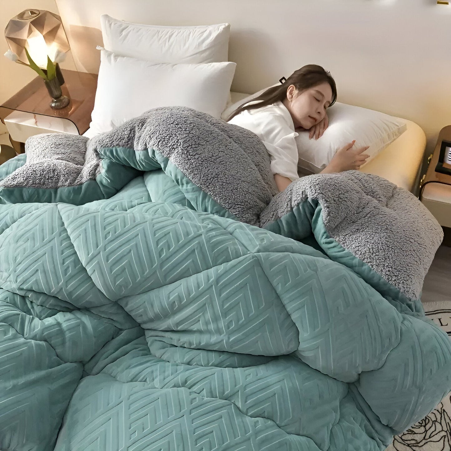 Sylavine - Premium Four Seasons Duvet Cover with Luxurious Plush Texture