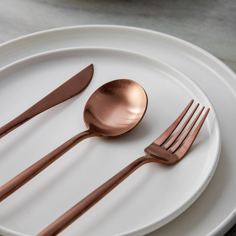Finix | Sleek Stainless Steel Cutlery Set - Contemporary Dining Essentials for an Elegant Table