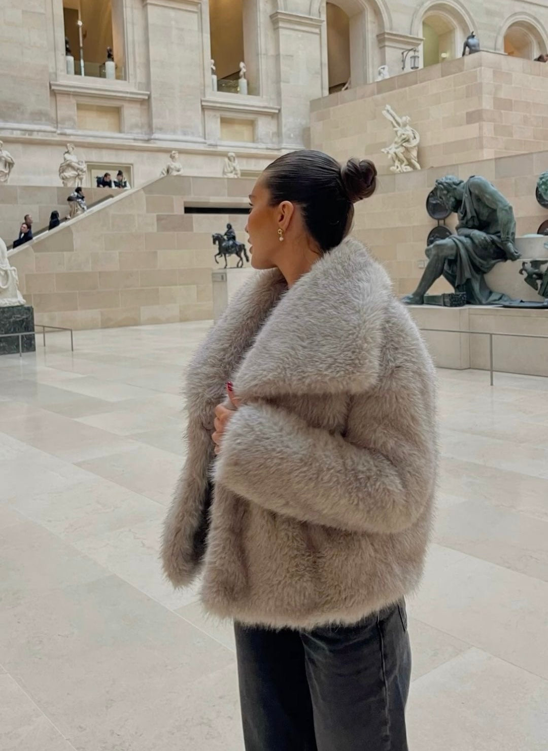 Chic Faux Fur Women's Coat - Sumptuously Soft and Fashionable