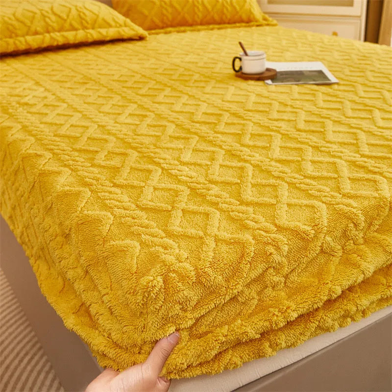 Solyntha - Cozy and Plush Winter Duvet Cover