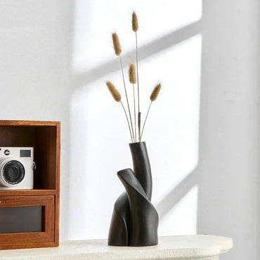 Distinctive Elegance That Draws the Eye