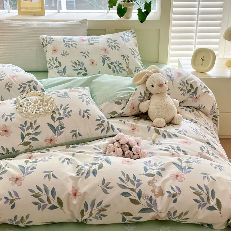 Seraphora - Luxurious Floral Comforter Set