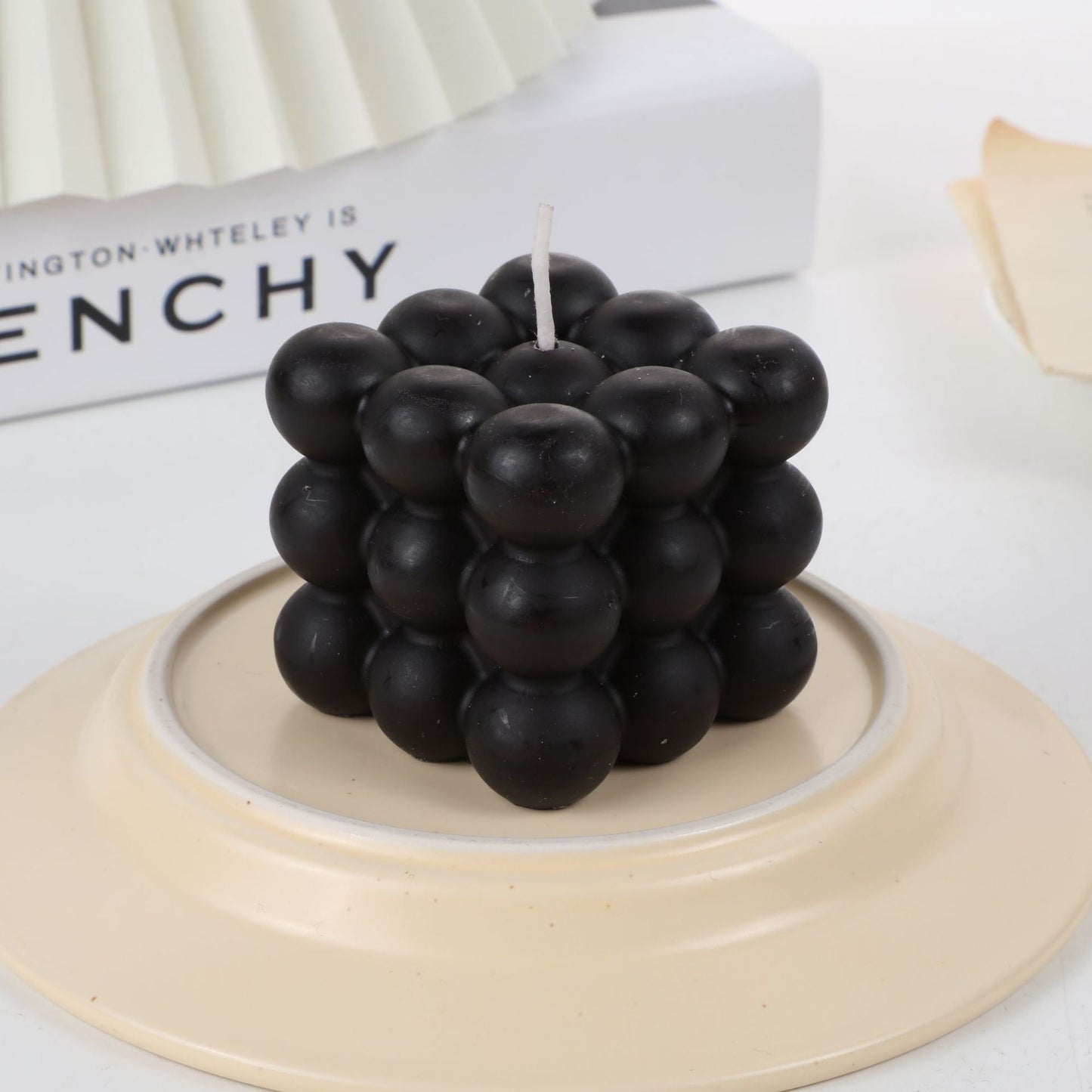 Chic BubbleGlow Candle – Transform Your Home into a Cozy Retreat
