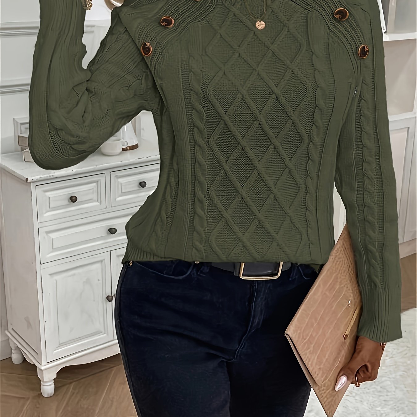 Evy | Timeless Cable Knit Sweater with Classic Round Neck