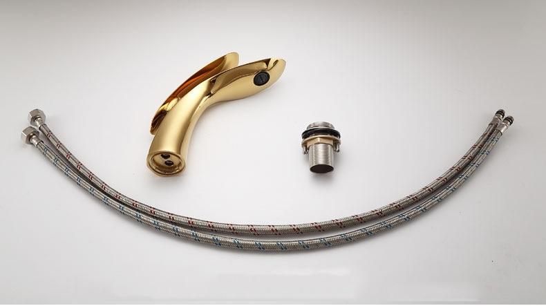 Curvex | Elegant Curved Bathroom Faucet - Contemporary Style, Long-lasting Finish