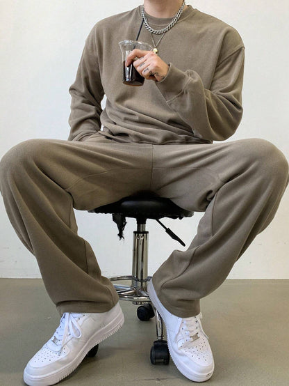 LIVAA Men's Tracksuit Set | Sweater & Pants