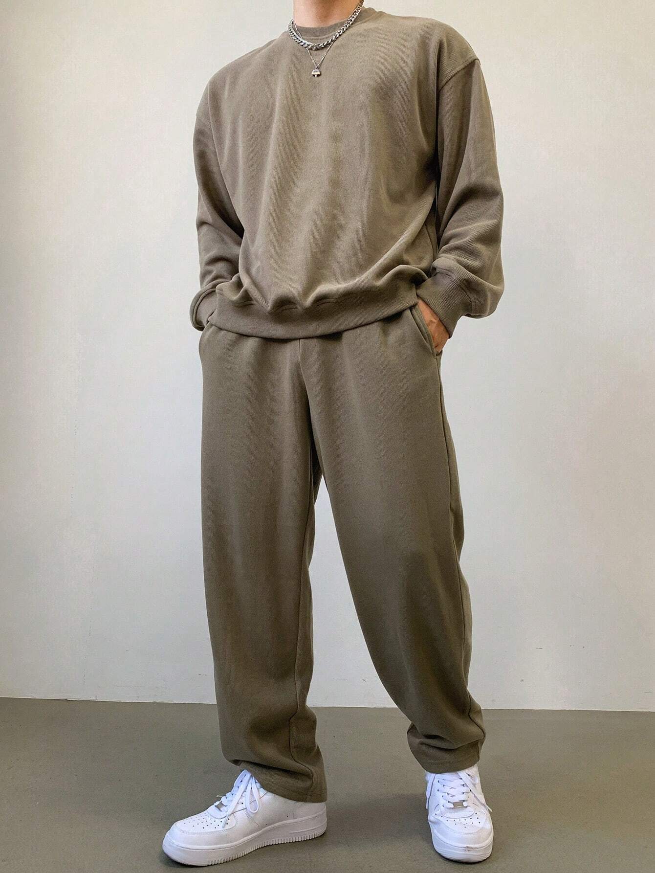LIVAA Men's Tracksuit Set | Sweater & Pants