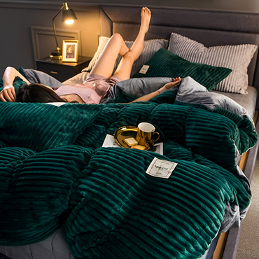 Auric - Luxurious Fluffy Flannel Duvet Cover Set