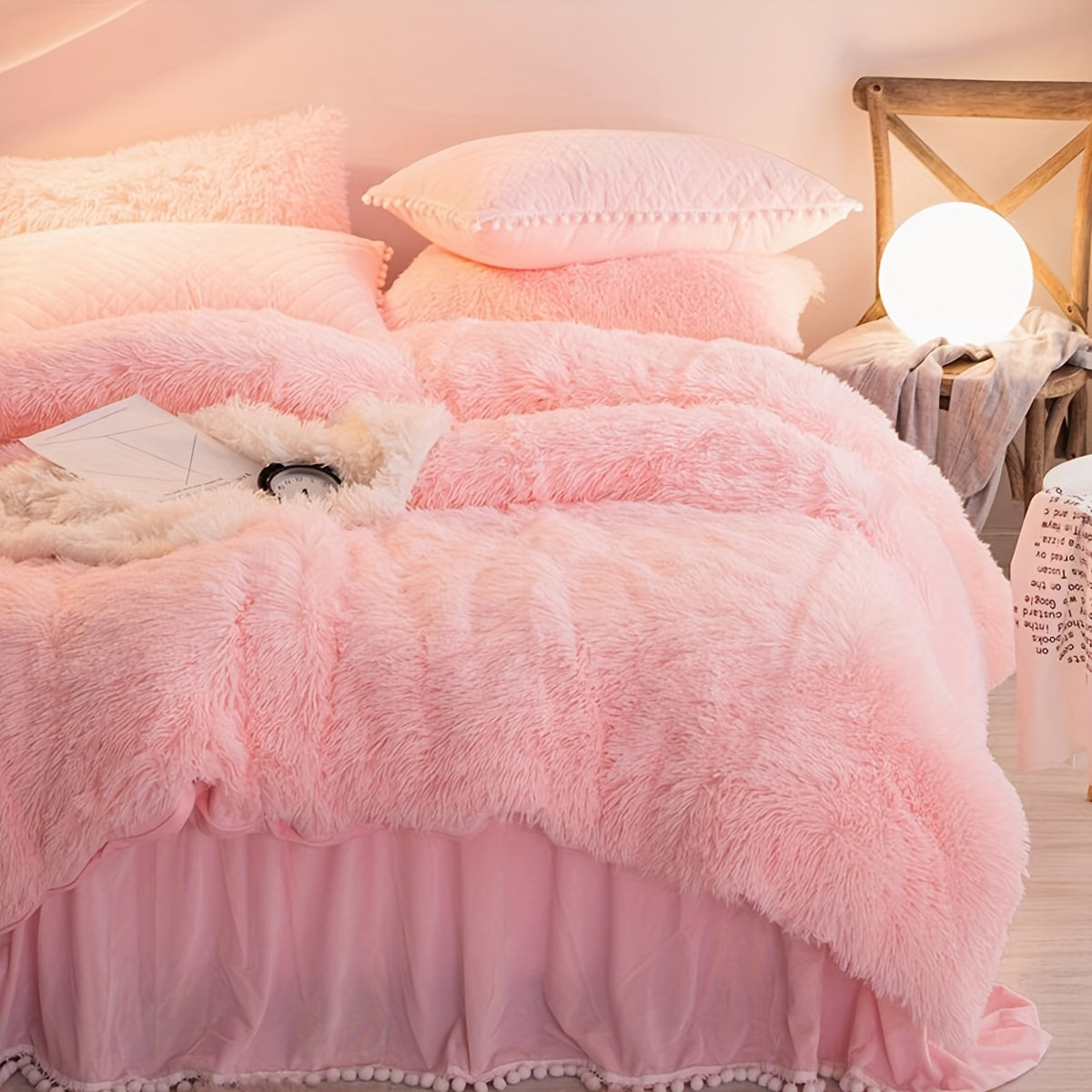 Luxurious Three-Piece Velvet Bedding Set with Soft Velvety Texture