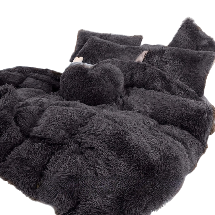 Luxurious Three-Piece Velvet Bedding Set with Soft Velvety Texture