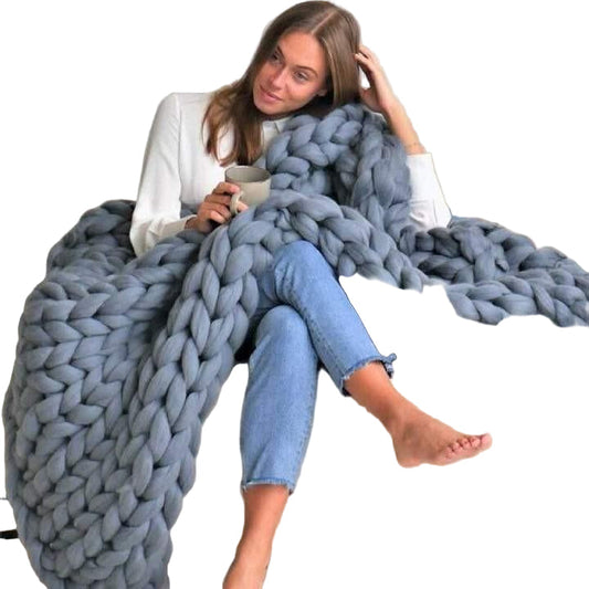 Soft and Elegant Woven Blanket for Sofa Accents