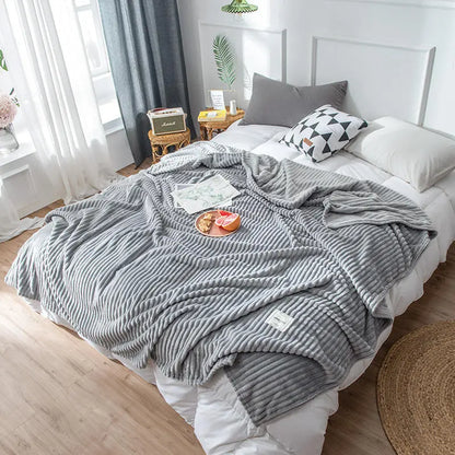 Luxurious Velvet Fleece Blanket for Ultimate Winter Comfort