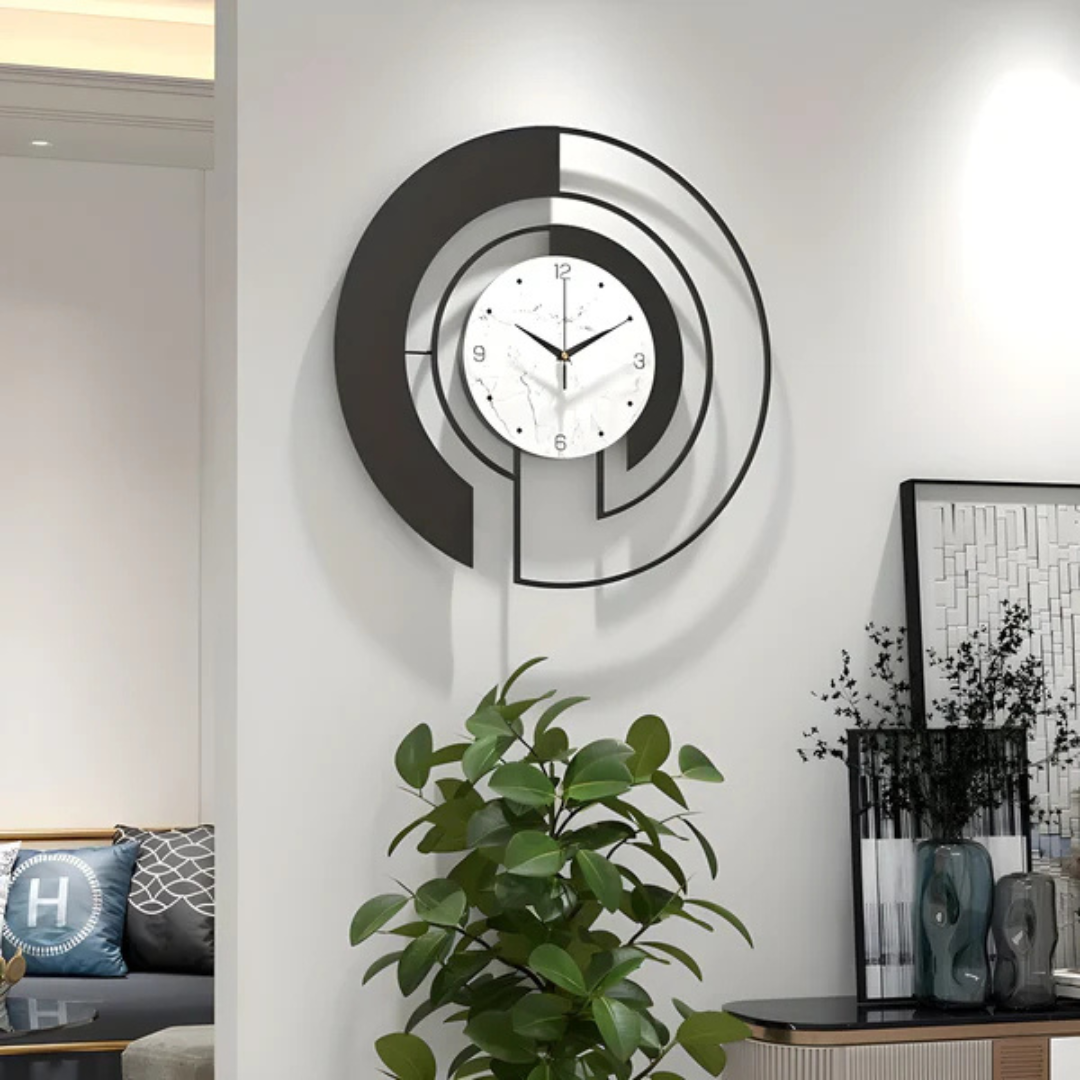 Elegant Minimalist Clock: A Touch of Serenity