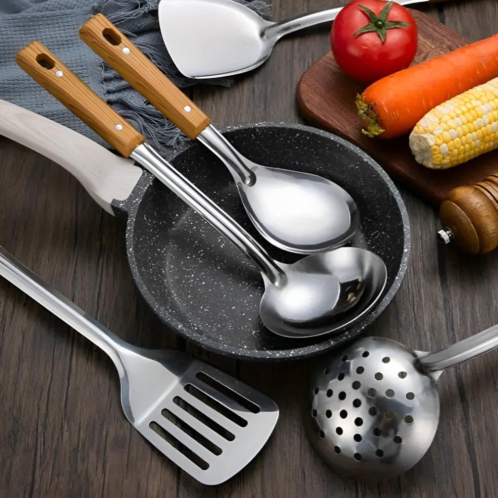 ElmChef | Stainless Steel Cookware Set Featuring Wooden Handles
