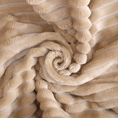 Luxurious Velvet Fleece Blanket for Ultimate Winter Comfort