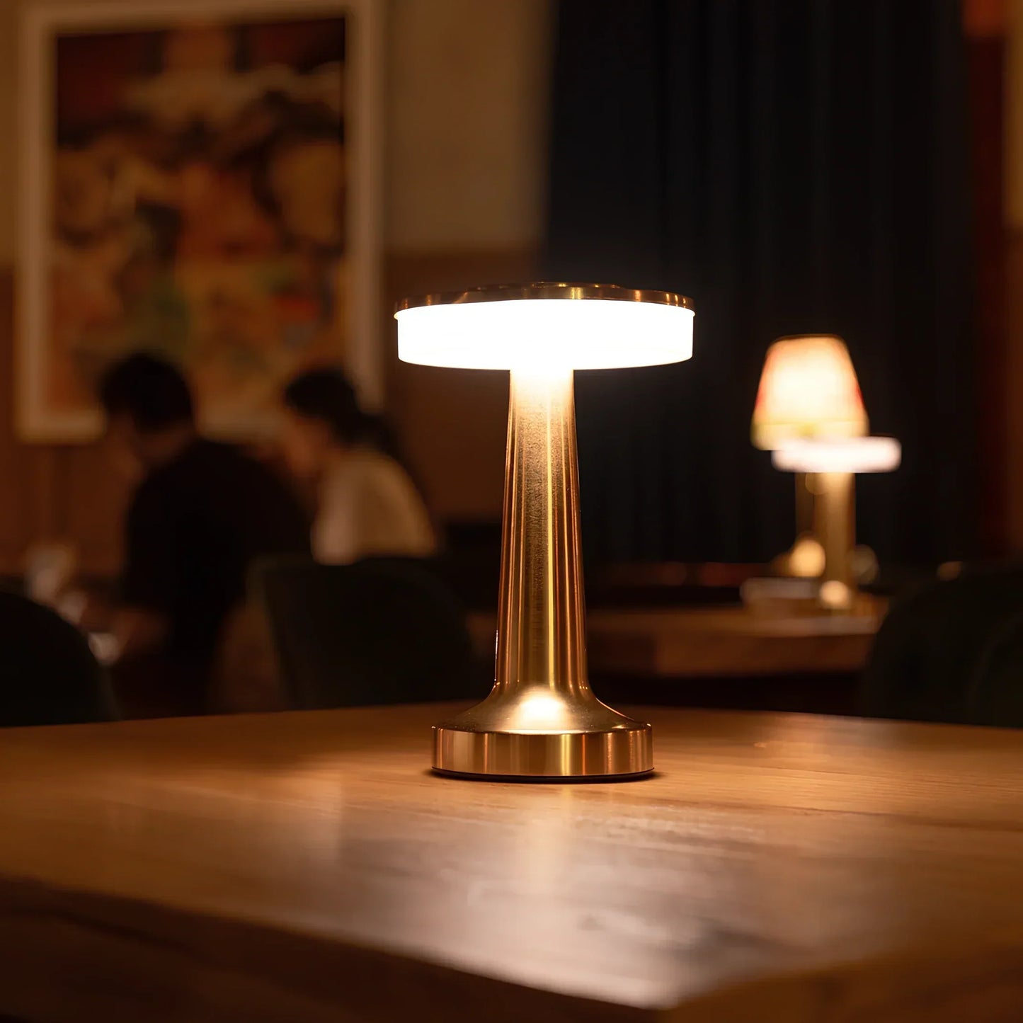 Vintage-Inspired Wireless Table Lamp - LumiBar