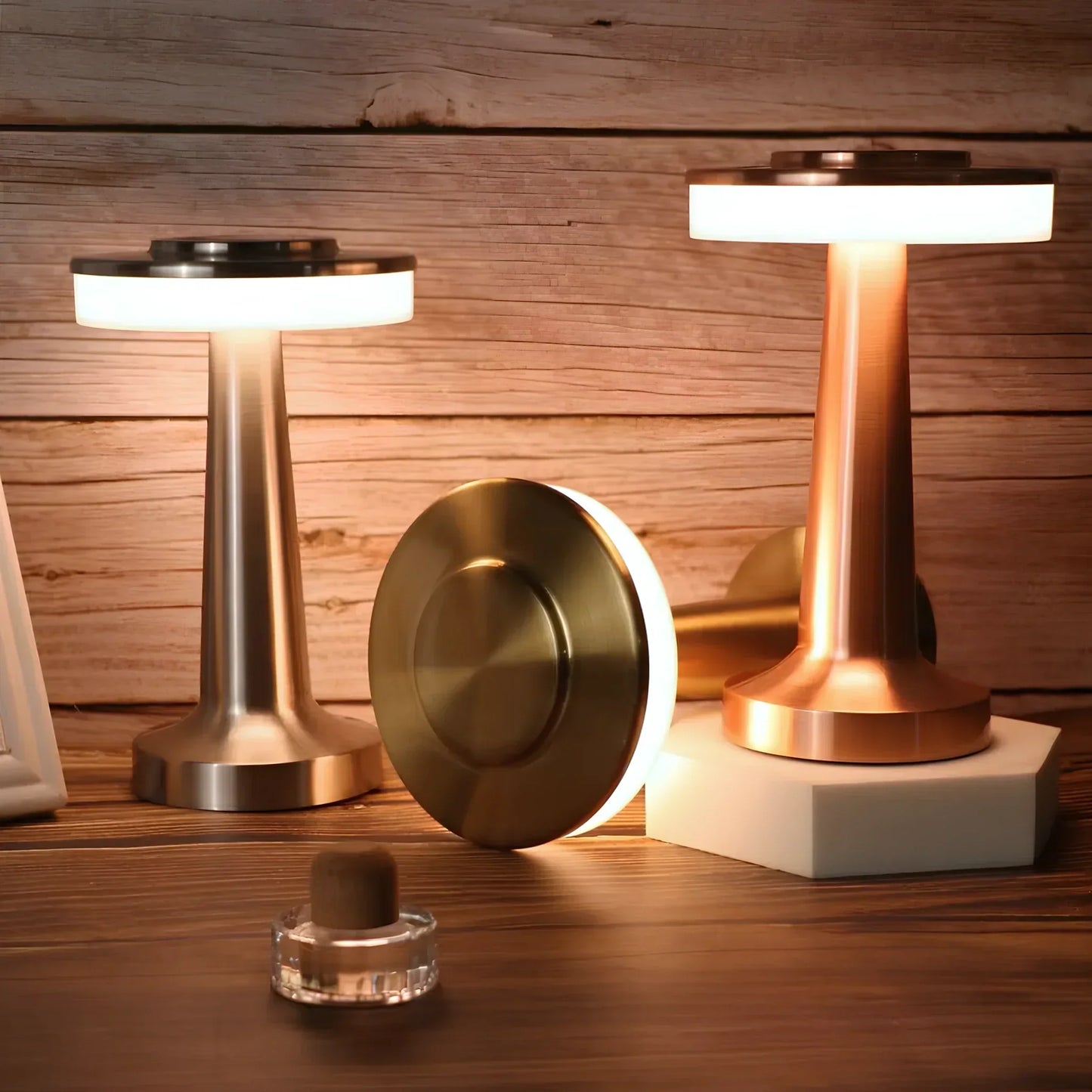 Vintage-Inspired Wireless Table Lamp - LumiBar