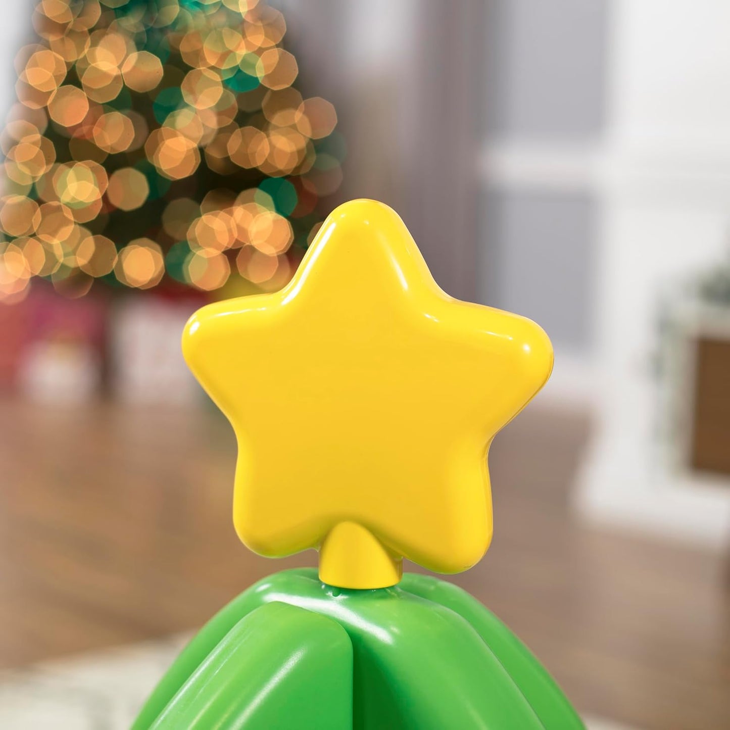 Interactive Christmas Tree Toy with Self-Decorating Features