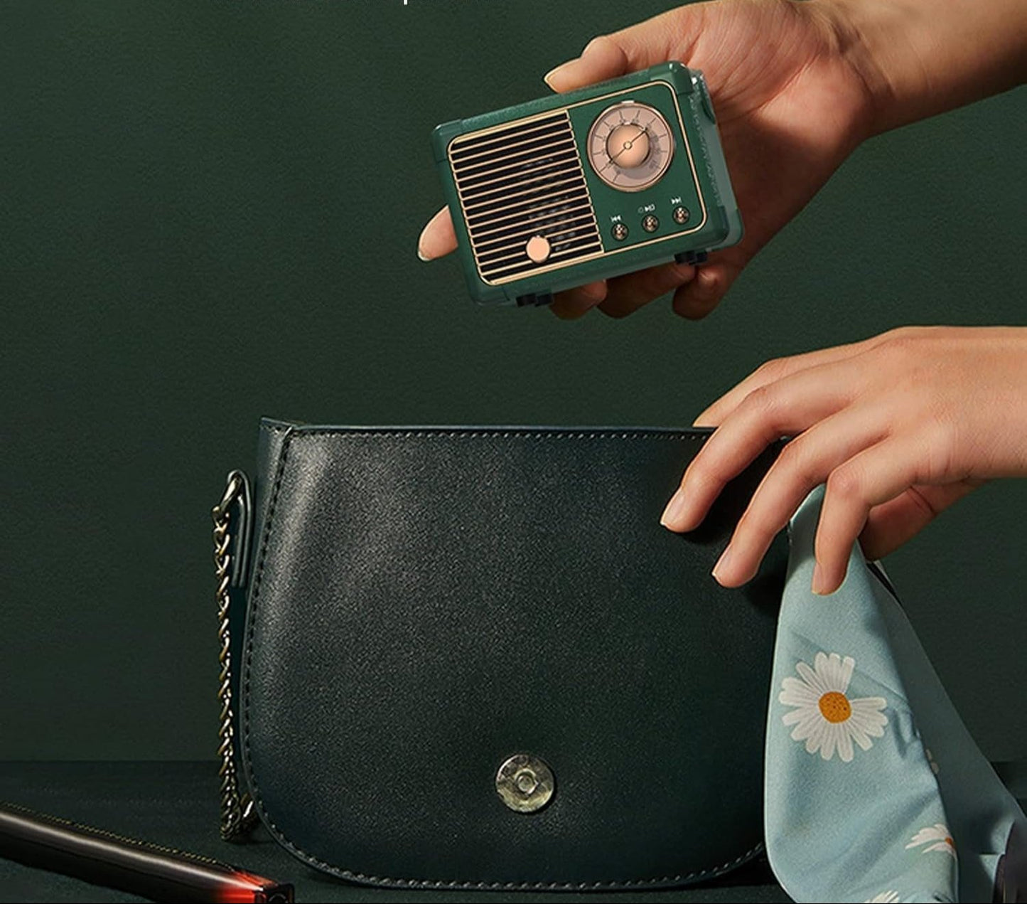 Chic Retro-Style Bluetooth Speaker