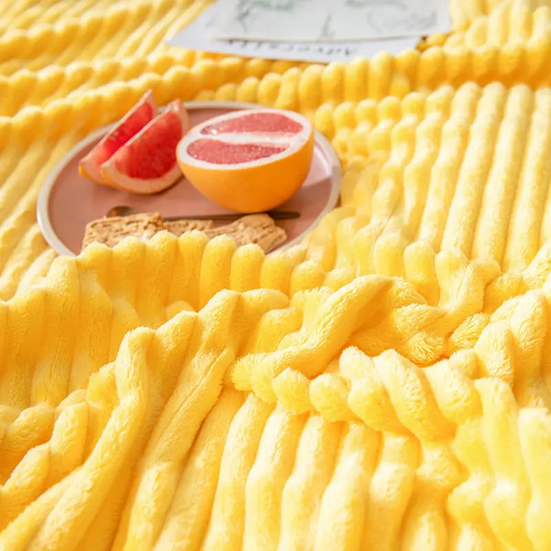 Luxurious Velvet Fleece Blanket for Ultimate Winter Comfort