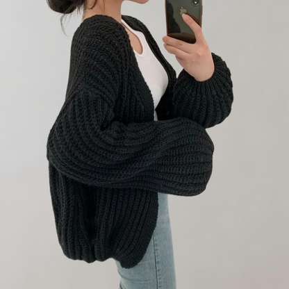 Stylish Long-Sleeve Knit Cardigan in Luxurious Fabric – Women's Apparel