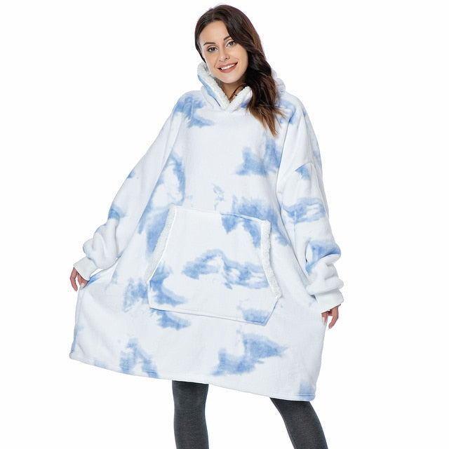 Snug Fleece Hoodie Blanket - Ideal for Winter Comfort