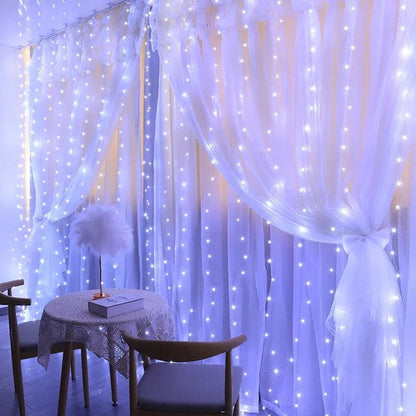 Christmas Cascade Light Curtain with Twinkling Patterns