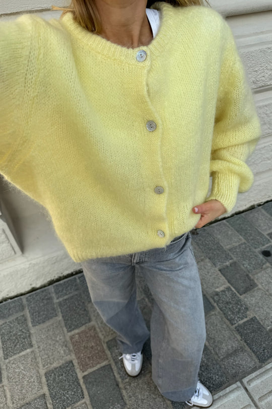 NOLA - Button-Up Knitted Cardigan for Women