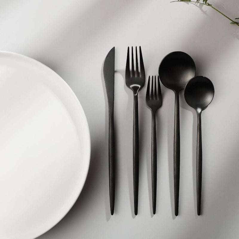 Finix | Sleek Stainless Steel Cutlery Set - Contemporary Dining Essentials for an Elegant Table