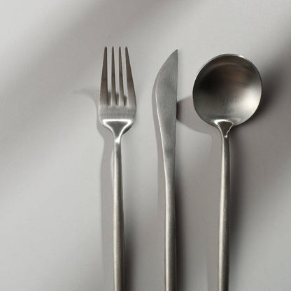 Finix | Sleek Stainless Steel Cutlery Set - Contemporary Dining Essentials for an Elegant Table