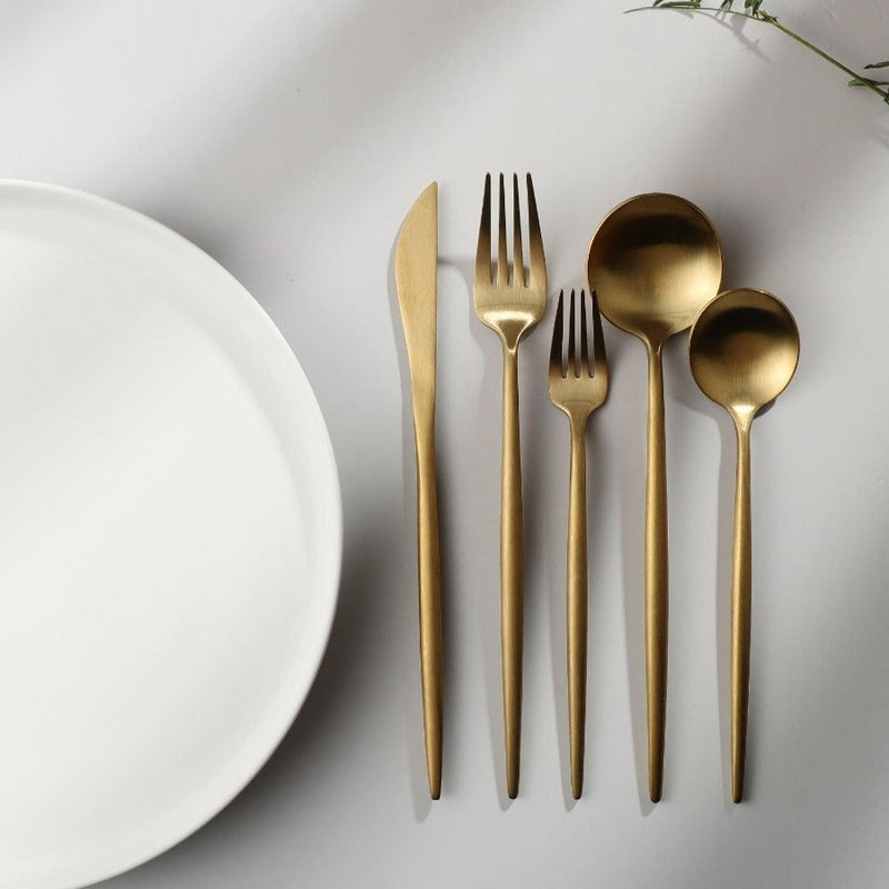 Finix | Sleek Stainless Steel Cutlery Set - Contemporary Dining Essentials for an Elegant Table