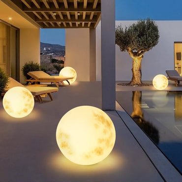 Lunar Garden Light | Moon-Shaped Lamp