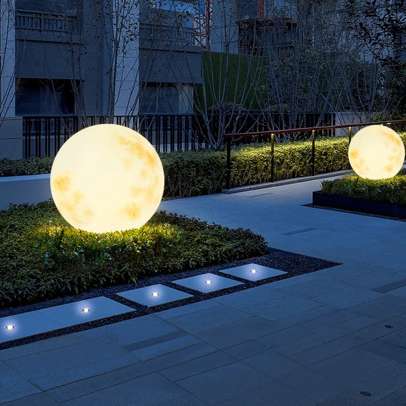 Lunar Garden Light | Moon-Shaped Lamp