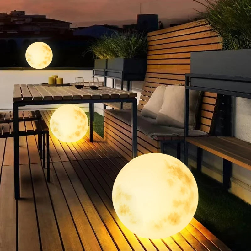 Lunar Garden Light | Moon-Shaped Lamp