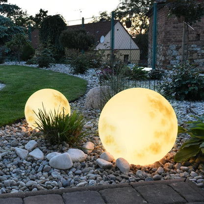 Lunar Garden Light | Moon-Shaped Lamp