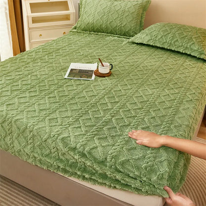 Solyntha - Cozy and Plush Winter Duvet Cover