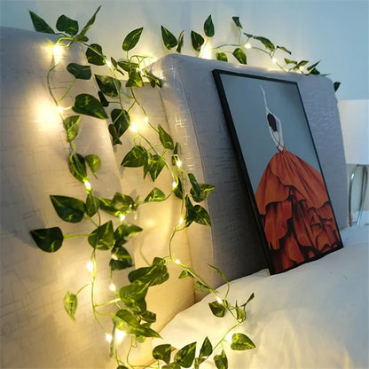 Energy-Efficient Green Leaf-Shaped Christmas LED Lights – Battery-Powered, High Quality, Ideal for Holiday Decor