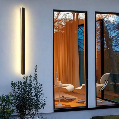 Contemporary LED Wall Light – LineaGlow