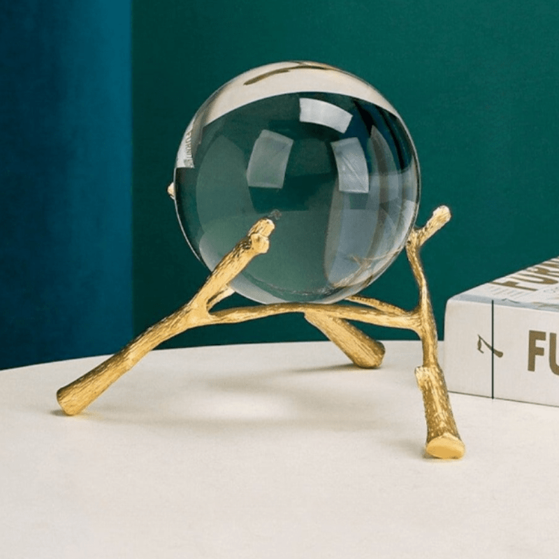 Exquisite Handcrafted Crystal Glass with Detailed Patterns - Premium Quality