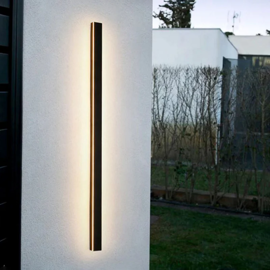 Contemporary LED Wall Light – LineaGlow