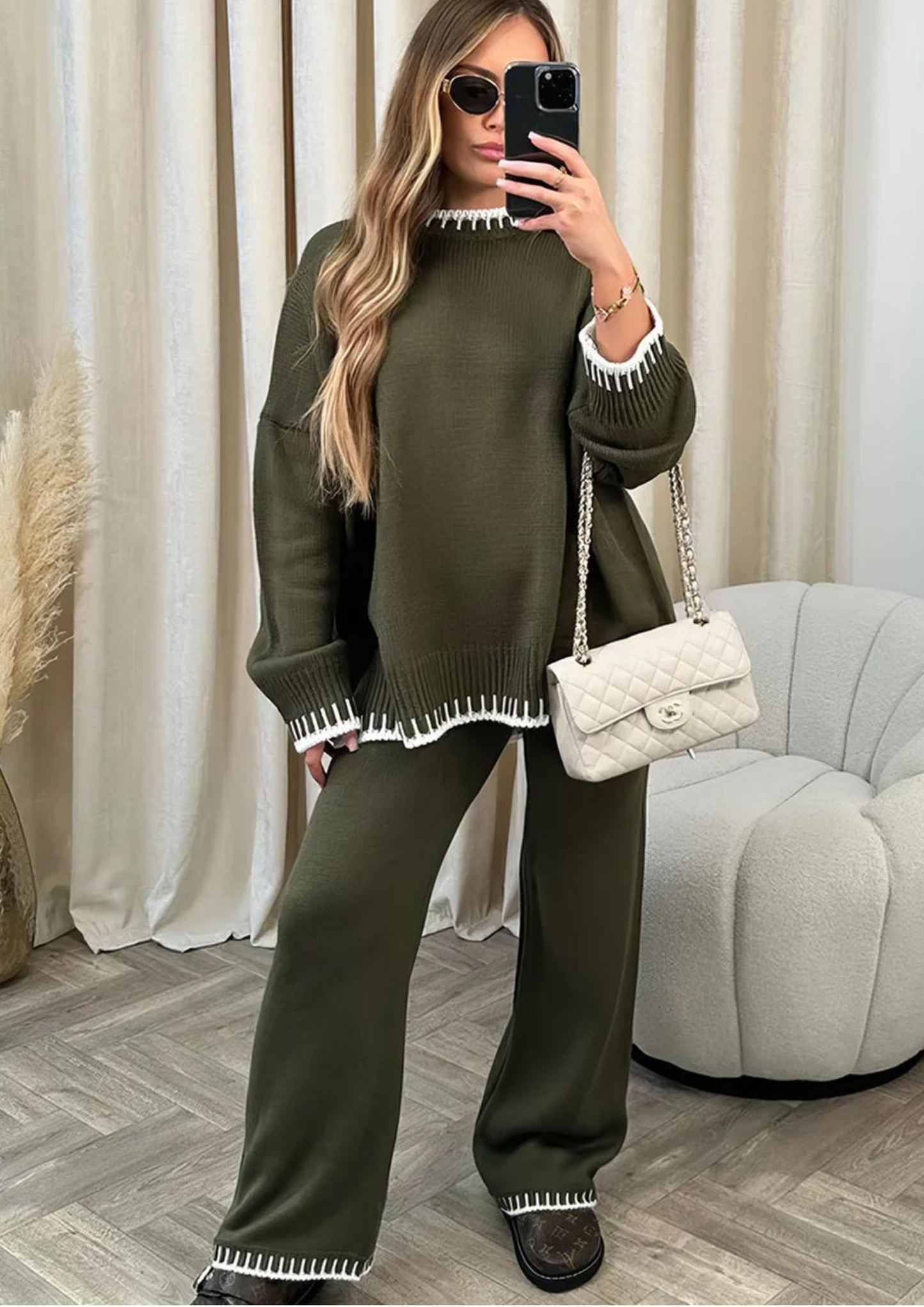 OLIVIA – Chic and Comfortable Lounge Ensemble