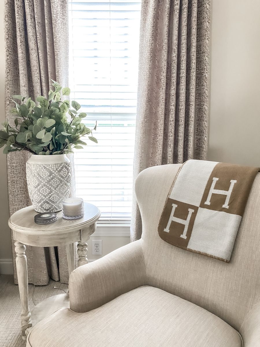 Luxurious Cashmere and Wool Gold Throw Blanket