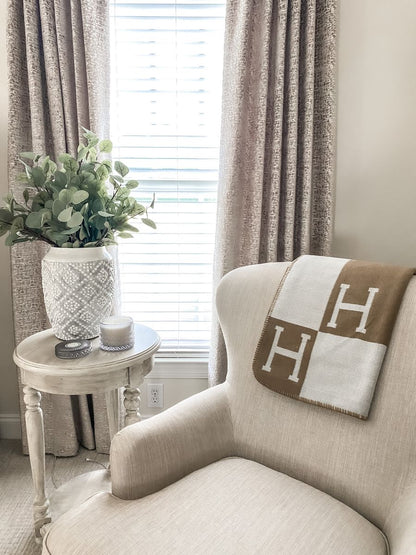 Luxurious Cashmere and Wool Gold Throw Blanket