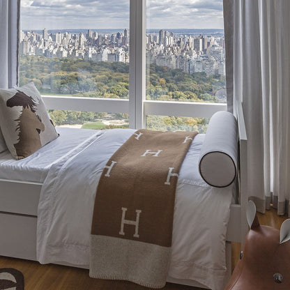 Luxurious Cashmere and Wool Gold Throw Blanket