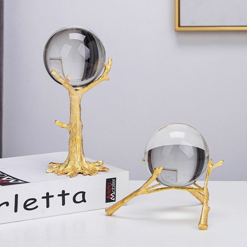 Exquisite Handcrafted Crystal Glass with Detailed Patterns - Premium Quality