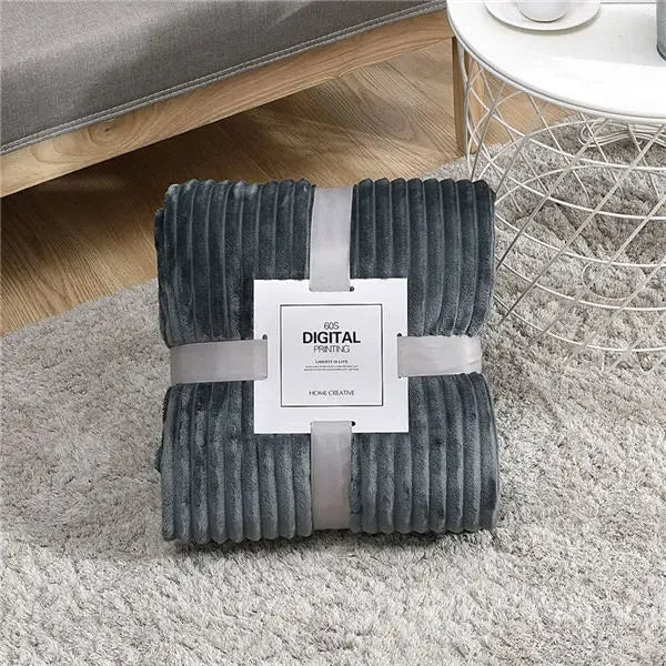 Luxurious Velvet Fleece Blanket for Ultimate Winter Comfort